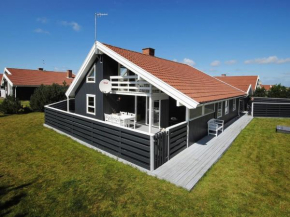 Holiday Home Bente - 800m from the sea by Interhome